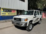 TOYOTA LAND CRUISER 70 photo 1