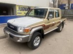 TOYOTA LAND CRUISER 79 photo 1